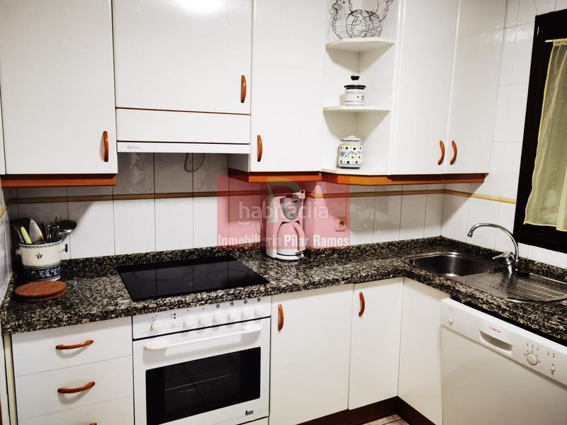 Foto 314725d2-ef78-412c-a9f1-b2b7490d451d. Rent flat with heating parking in Crucero León