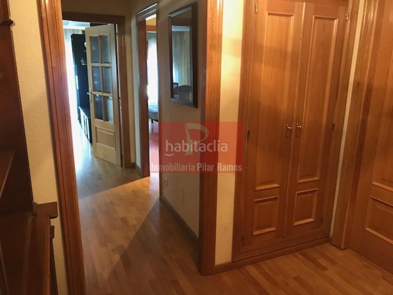 Foto 5490fa46-bedc-4527-9cd5-9652b01d05a2. Rent flat with heating parking in Crucero León