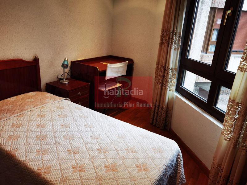 Foto 56976a6a-6fe9-4f80-97eb-1e7ec5a0981c. Rent flat with heating parking in Crucero León