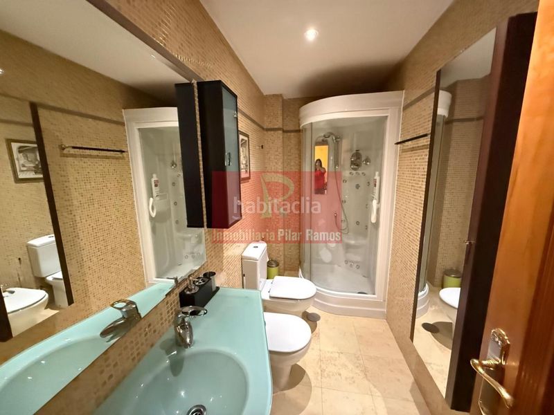 Foto 257ef2fc-9420-4405-9ba7-d37f4f70aa28. Casa aparellada amb calefacció aparcament piscina a Sariegos