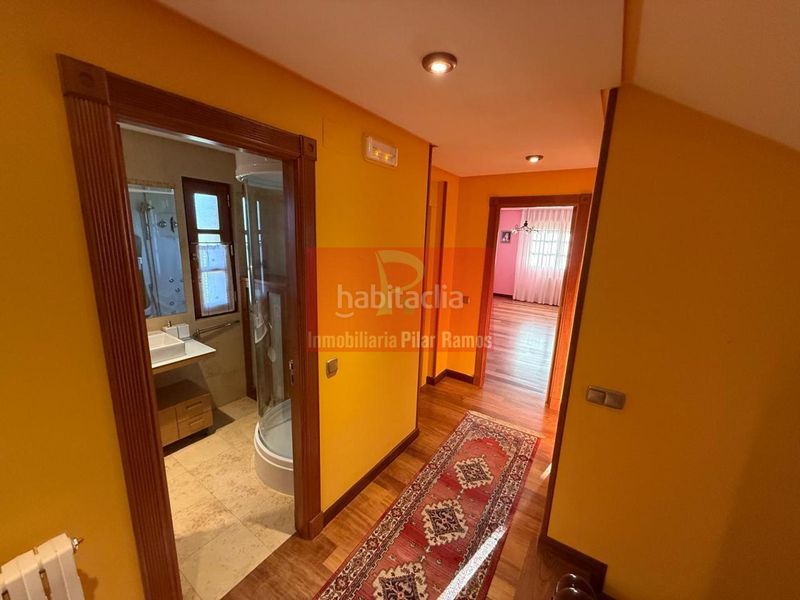 Foto 9480f09c-10ac-42ea-9023-327e508456e5. Casa aparellada amb calefacció aparcament piscina a Sariegos