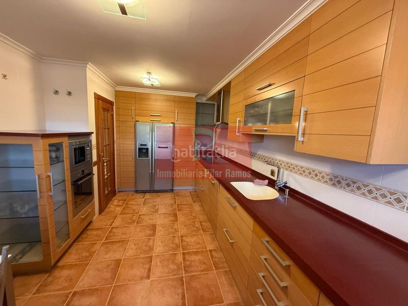 Foto dc201aee-256f-4a3b-9c85-4eebdd8276c3. Casa aparellada amb calefacció aparcament piscina a Sariegos