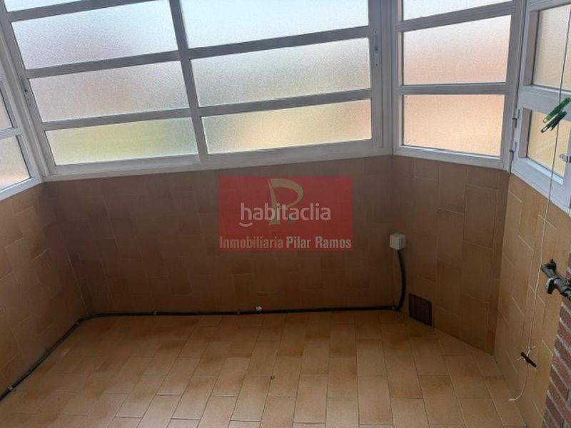 Foto 18c108a6-2989-4cbc-99cf-2e45d1eec2f5. Rent flat with heating parking in Crucero León