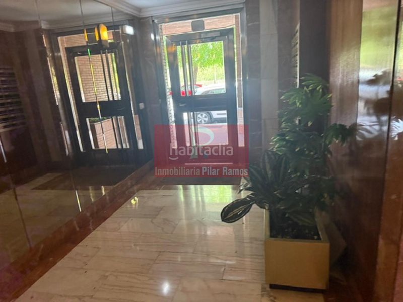 Foto 1a6196fb-6dae-42d3-b6a6-52ba65001c63. Rent flat with heating parking in Crucero León