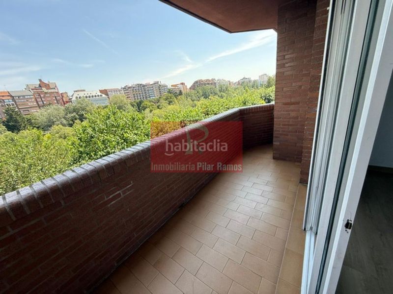 Foto d5a85100-5b97-44bd-baa9-53a2f6a60b10. Rent flat with heating parking in Crucero León