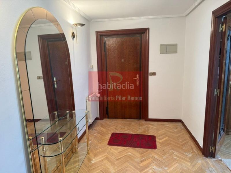 Foto 03b151bf-6935-4d04-be0e-26d961588886. Rent flat with heating in Centro Ciudad León