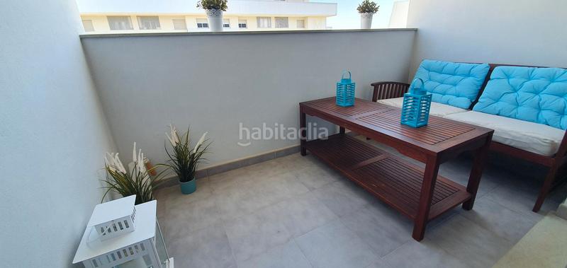 Foto 1cee6566-085f-4d29-9272-2cc27e02a91c. Alquiler apartamento en calle san manuel 7 en Castillo Sohail - Myramar Fuengirola