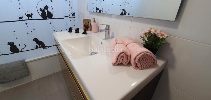 Foto 772bb330-a295-406d-8f7f-9352e25582a2. Alquiler apartamento en calle san manuel 7 en Castillo Sohail - Myramar Fuengirola
