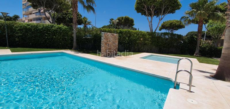 Foto c140bd48-52b3-43fe-82c4-3a76f7f45a1c. Alquiler apartamento en calle san manuel 7 en Castillo Sohail - Myramar Fuengirola