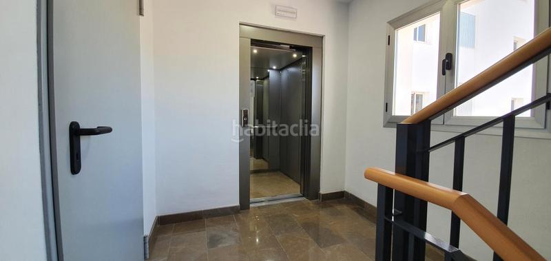 Foto f7b1941f-5392-4a2b-b28f-2cde9e54f347. Alquiler apartamento en calle san manuel 7 en Castillo Sohail - Myramar Fuengirola