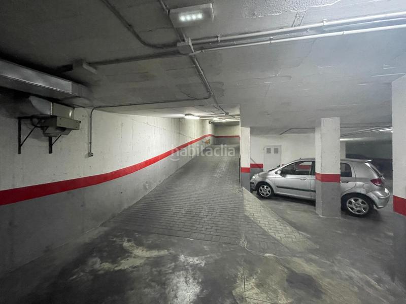 Foto 7f91268a-a27f-4d15-b2c7-34239701dad4. Aparcament cotxe a Centro - Muelle Pesquero Torrevieja