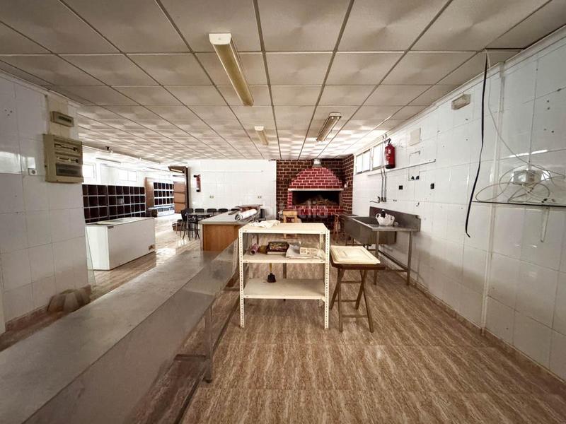 Foto 0b03d6f1-13ec-475b-b0da-df117c648650. Business premise in El Acequión Torrevieja