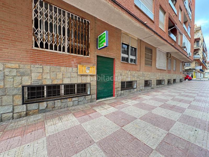 Foto 166990a4-caba-4c9a-8d71-a04acdd2a1d5. Business premise in El Acequión Torrevieja