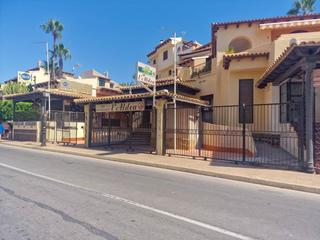 Local commercial  Avenida roentgen. 2 locales comerciales en playa los locos