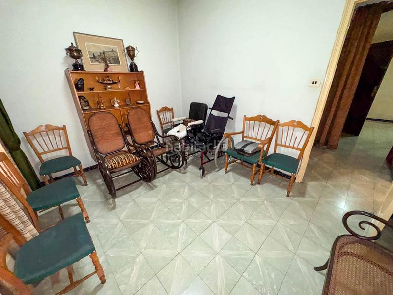 Foto 55d96add-3375-47b9-aa89-d67f3053af4d. Edifici a Crevillente
