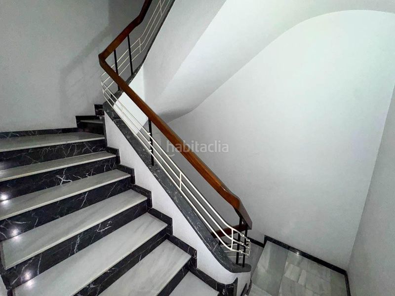 Foto cdb87669-4694-4d1f-a35d-a0212bc2c562. Edifici a Crevillente
