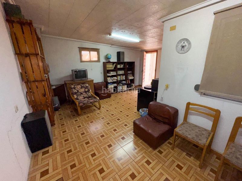 Foto e54b3c56-1a01-4eed-9e52-9412827ef6ca. Edifici a Crevillente