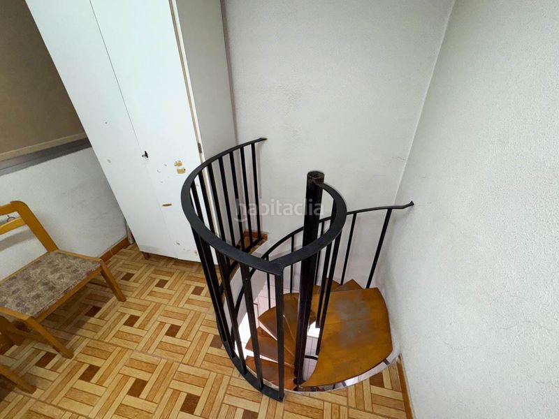 Foto f12fe009-2bd4-4fd9-a9dd-244092743176. Edifici a Crevillente