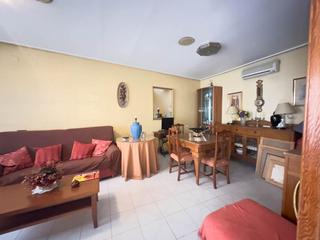 Casa a El Molino. Casa con parcela ideal para edificar en torrevieja