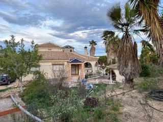 Mas  Pino el. Casa con terreno en montesinos