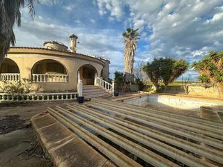 Masía  Pino el. Casa con terreno en montesinos