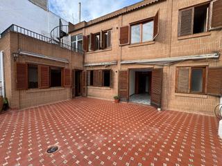 Appartement  Calle valentin fuster. Piso amplio en el centro de rojales