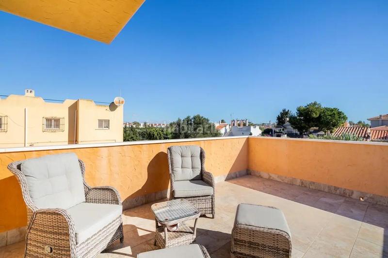 Foto fd689389-1b6e-462b-ab6c-1f8510d4ce70. Miete chalet mit heizung parking pool in Zona Carrefour - Urbanizaciones Torrevieja