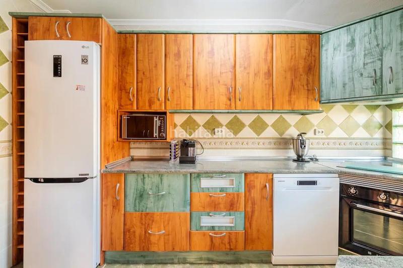 Foto 175665e6-f56a-4cb1-aa55-dd3354a60ba8. Rent chalet with heating parking pool in Zona Carrefour - Urbanizaciones Torrevieja