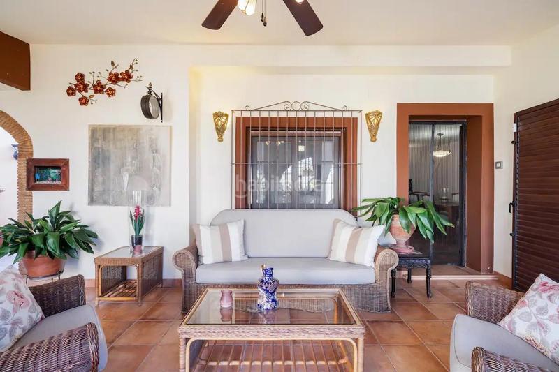 Foto 2cc66f9f-6f01-49d7-9bde-981162af45c3. Rent chalet with heating parking pool in Zona Carrefour - Urbanizaciones Torrevieja