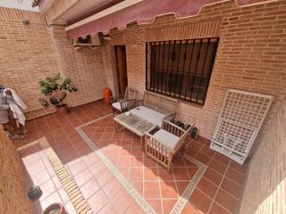 Rez-de-chaussée à Zona Playa de los Locos. Bungalow planta baja playa el cura