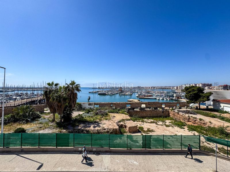 Foto 4a3e6c5d-9373-4a9e-8b13-5768a8152ae7. Piso frente al mar y al puerto , en pleno centro! en Torrevieja