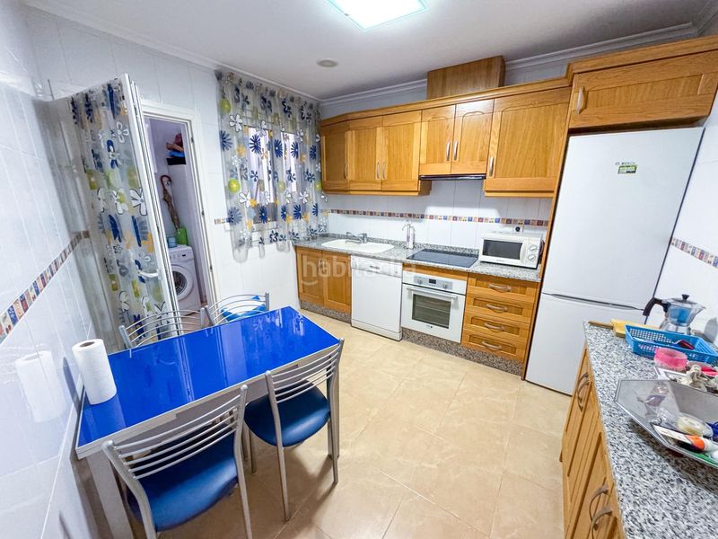 Foto c1872113-19c5-4103-81e5-c483b97535d9. Piso frente al mar y al puerto , en pleno centro! en Torrevieja