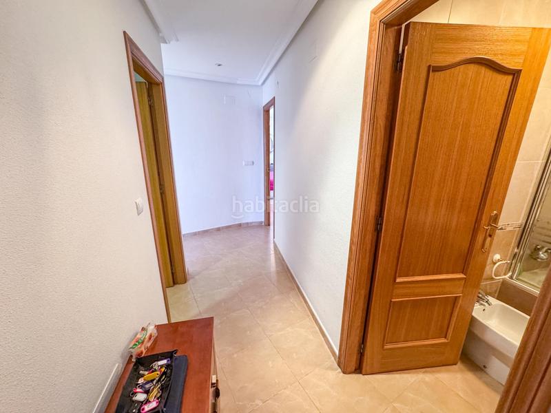 Foto cc7c48e2-669a-4ecf-8684-1abf82eada81. Piso frente al mar y al puerto , en pleno centro! en Torrevieja