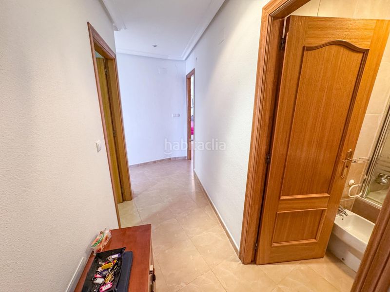 Foto f339ee6c-6659-496e-8792-ece0ecabc4bb. Piso frente al mar y al puerto , en pleno centro! en Torrevieja