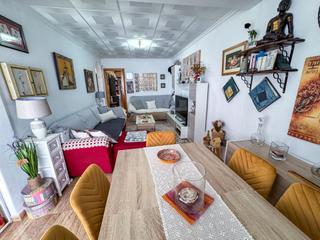 Casa adosada en Zona Carrefour - Urbanizaciones. Encantador chalet adosado en la siesta, torrevieja  listo para e