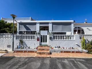 Reihenhaus in Zona Carrefour - Urbanizaciones. Encantador chalet adosado en la siesta, torrevieja  listo para e
