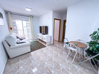 Planta baixa  Calle del maestro francisco casanovas. Piso en planta baja a tan solo 1 km de la playa  listo para entr
