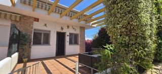 Maison jumelée à Mil Palmeras. Casa pareada en mil palmeras