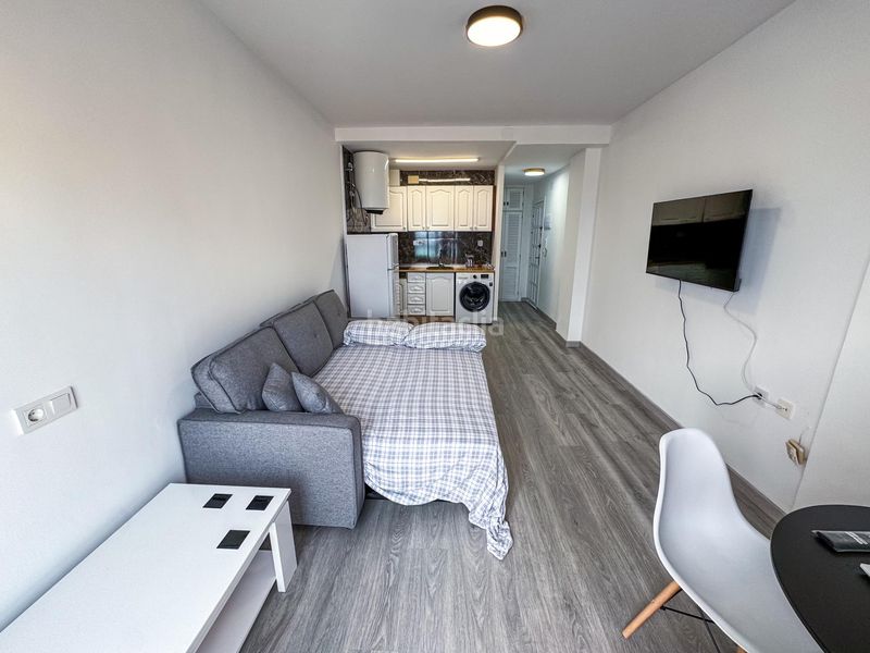 Foto 6e880994-6ced-42f3-a92b-ee2ff306138e. Estudi amb piscina a Cabo Cervera Torrevieja