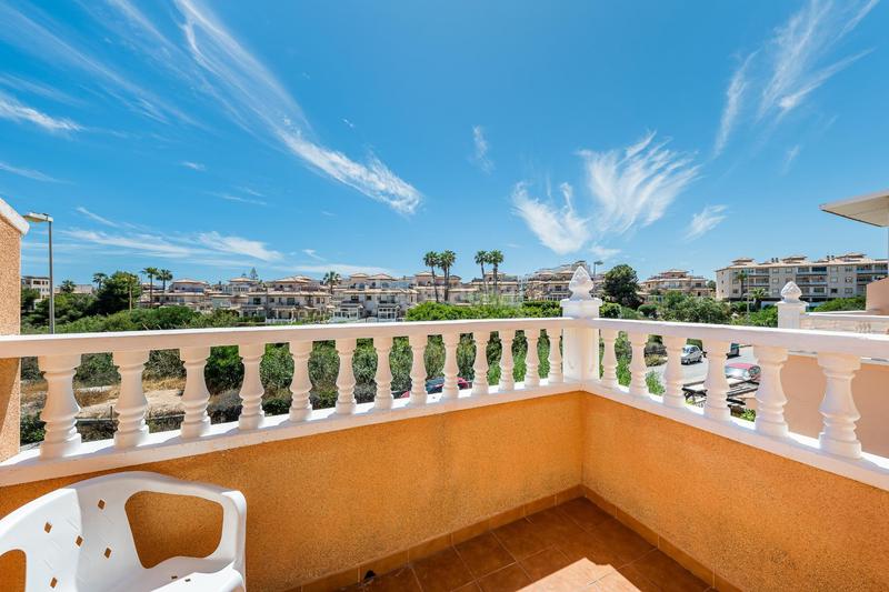 Foto caee5176-170d-4088-a2cd-82a6042ea898. Affitto casa a schiera con riscaldamento parcheggio piscina in Orihuela