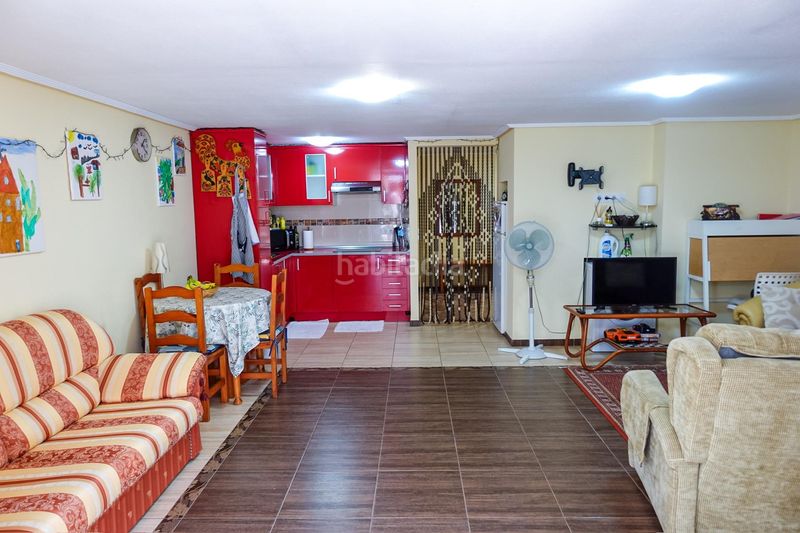 Foto 6d3d5eb1-7c95-43bd-a3f4-5680ec554a64. Casa aparellada amb aparcament a Punta Prima Torrevieja