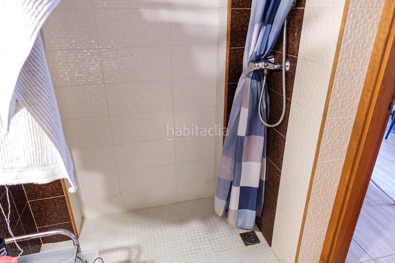 Foto e7286162-40c7-4ed1-9951-d1589759678a. Casa aparellada amb aparcament a Punta Prima Torrevieja