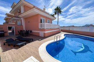 Xalet  Daiquiri. Chalet independiente reformado con piscina privada  la manga del