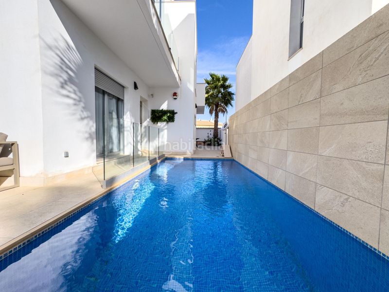 Foto 155a8ca3-cb8e-4500-b73e-26d1e4581ee3. Xalet amb calefacció aparcament piscina a Aguas Nuevas Torrevieja