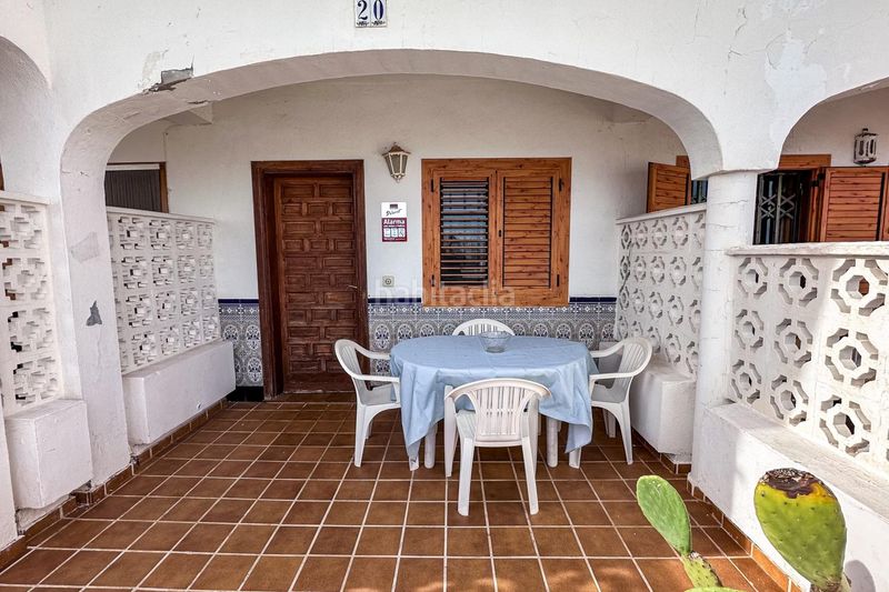 Foto 112c21b9-e28e-4b25-b480-00adbb026e31. Casa adossada amb piscina a Torreblanca Torrevieja