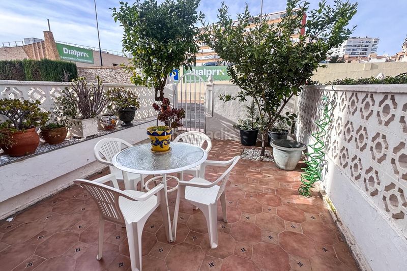 Foto f62f6b98-8741-4a6b-80e6-381ea63992ea. Casa adossada amb piscina a Torreblanca Torrevieja