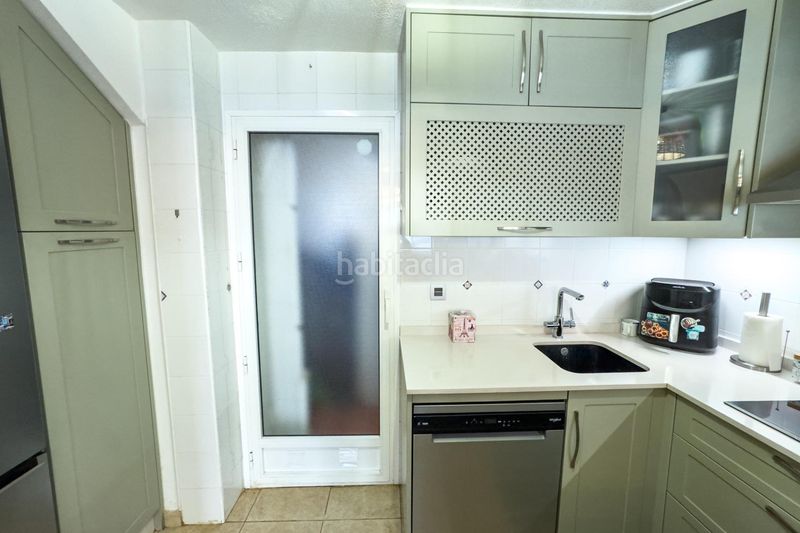 Foto 1bc542ce-fe58-4558-80c6-eee607097632. Casa aparellada amb aparcament piscina a Aguas Nuevas Torrevieja