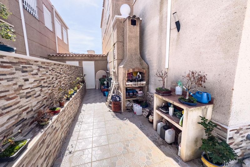 Foto 4eb84619-db4c-4a0e-9acd-c93770ecd1d7. Casa aparellada amb aparcament piscina a Aguas Nuevas Torrevieja