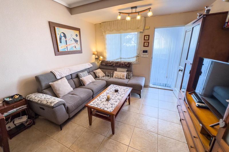 Foto 6da03aef-7e84-4b3a-ba4a-952c751bbe29. Casa aparellada amb aparcament piscina a Aguas Nuevas Torrevieja