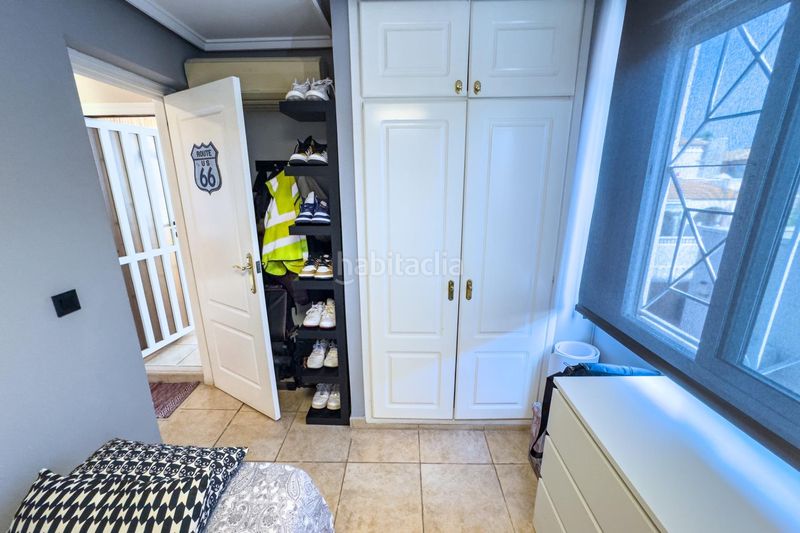 Foto b0daa469-b048-44e0-b349-527135090cdd. Casa aparellada amb aparcament piscina a Aguas Nuevas Torrevieja